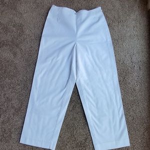 New York & Company White capris